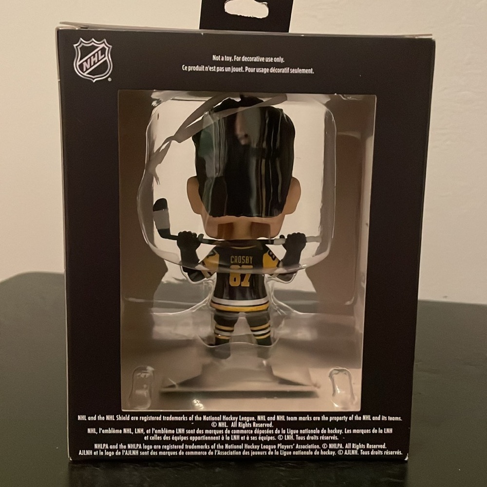 Hallmark Ornaments Pittsburgh Penguins  Sidney Crosby Bobblehead - Picture 3 of 6